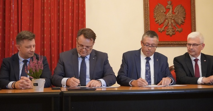 PGE i NFOŚiGW podpisały umowę inwestycyjną na finansowanie budowy magazynu zielonej energii Młoty PGE i NFOŚiGW podpisały umowę inwestycyjną na finansowanie budowy magazynu zielonej energii Młoty