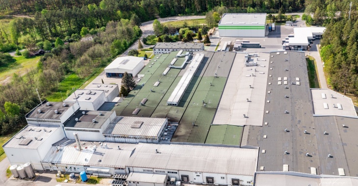 AMBRA uruchomiła nowoczesną farmę fotowoltaiczną o mocy 1 MW w Winiarni w Woli Dużej koło Biłgoraja