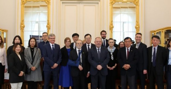 Polska i Korea chcą wykształcić elitarną kadrę w obszarze energetyki jądrowej Polska i Korea chcą wykształcić elitarną kadrę w obszarze energetyki jądrowej