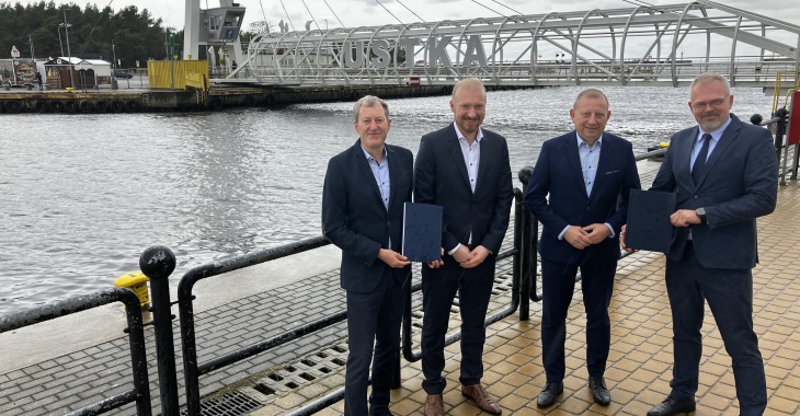 RWE zabezpiecza długoterminową dzierżawę terenu w Ustce pod bazę operacyjno-serwisową dla morskiej energetyki wiatrowej RWE zabezpiecza długoterminową dzierżawę terenu w Ustce pod bazę operacyjno-serwisową dla morskiej energetyki wiatrowej