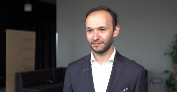 Mała liczba punktów ładowania spowalnia rozwój elektromobilności. Powodem długi czas oczekiwania na przyłącza prądowe Mała liczba punktów ładowania spowalnia rozwój elektromobilności. Powodem długi czas oczekiwania na przyłącza prądowe