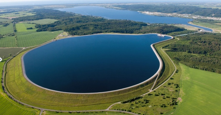 PGE podpisała z LG Energy Solution Wrocław umowę na budowę jednego z największych magazynów energii elektrycznej w Europie PGE podpisała z LG Energy Solution Wrocław umowę na budowę jednego z największych magazynów energii elektrycznej w Europie