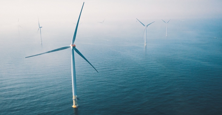 Działalność Polenergii zmniejsza emisje o ok. 1 mln ton CO2e w skali roku dzięki produkcji zielonej energii. Morskie farmy wiatrowe dołożą kolejne 2 mln ton unikniętych emisji Działalność Polenergii zmniejsza emisje o ok. 1 mln ton CO2e w skali roku dzięki produkcji zielonej energii. Morskie farmy wiatrowe dołożą kolejne 2 mln ton unikniętych emisji