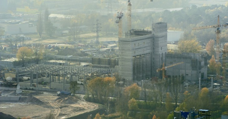 W poznańskiej spalarni rozpoczęto montaż rusztu W poznańskiej spalarni rozpoczęto montaż rusztu