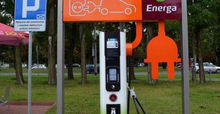 Energa: kolejny punkt ładowania samochodów elektrycznych w Trójmieście Energa: kolejny punkt ładowania samochodów elektrycznych w Trójmieście