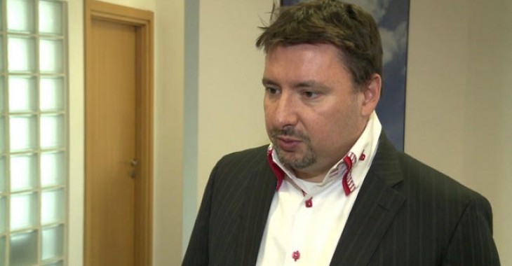 Inwestycja we własną instalację fotowoltaiczną może uchronić małe i średnie firmy przed wzrostem wydatków na zakup i dystrybucję energii Inwestycja we własną instalację fotowoltaiczną może uchronić małe i średnie firmy przed wzrostem wydatków na zakup i dystrybucję energii