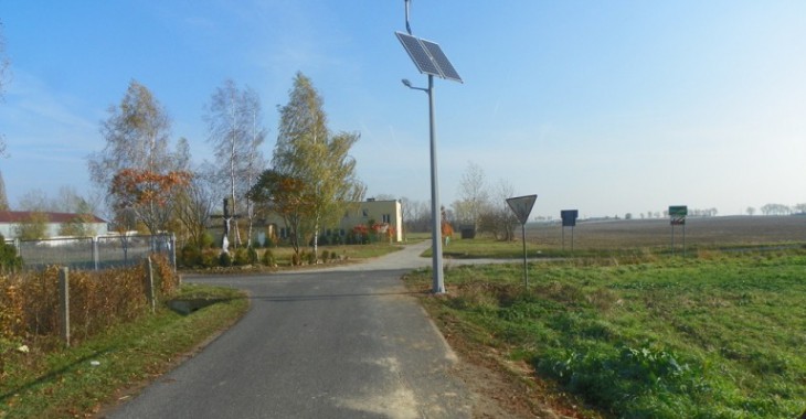 Lampy zasilane energią wiatru i słońca ograniczą emisję gazu cieplarnianego Lampy zasilane energią wiatru i słońca ograniczą emisję gazu cieplarnianego