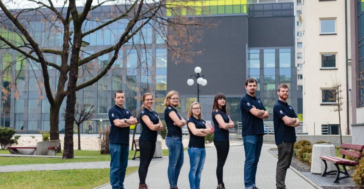 AGH: Łódź zasilana panelami słonecznymi AGH: Łódź zasilana panelami słonecznymi