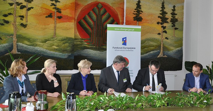 Podpisanie przez Narodowy Fundusz umowy w ramach nowej perspektywy POIiŚ Podpisanie przez Narodowy Fundusz umowy w ramach nowej perspektywy POIiŚ