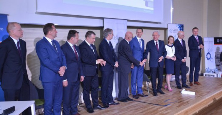 Podpisanie listu intencyjnego o powołaniu Centrum Elektromobilności Podpisanie listu intencyjnego o powołaniu Centrum Elektromobilności