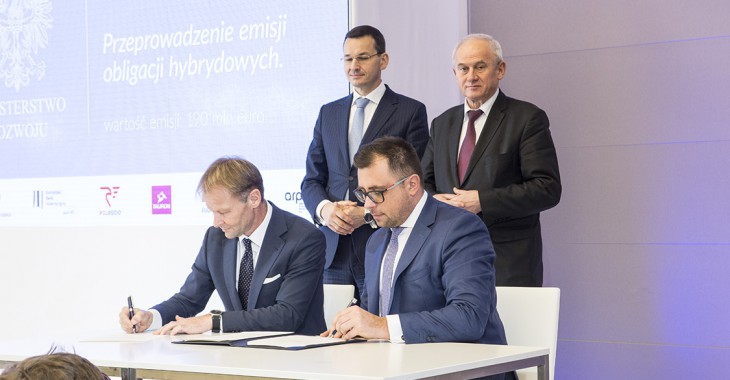 TAURON z pierwszą w Europie emisją obligacji hybrydowych w ramach planu Junckera TAURON z pierwszą w Europie emisją obligacji hybrydowych w ramach planu Junckera