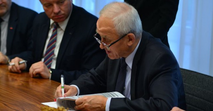 Enea Operator otrzymała ponad 70 mln zł unijnego dofinansowania na sześć nowych projektów Enea Operator otrzymała ponad 70 mln zł unijnego dofinansowania na sześć nowych projektów
