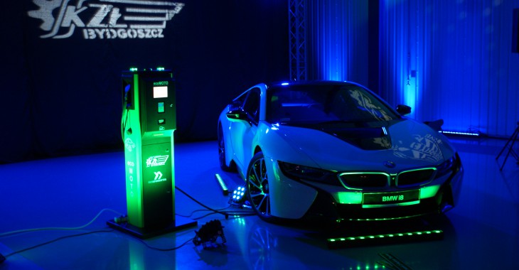 Enea Serwis i KZŁ Bydgoszcz będą rozwijać sieć stacji ładowania pojazdów elektrycznych