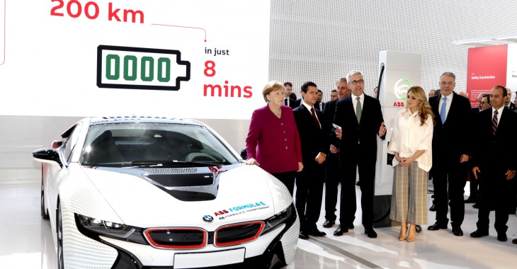 ABB uruchamia najszybszą na świecie ładowarkę dla samochodów elektrycznych ABB uruchamia najszybszą na świecie ładowarkę dla samochodów elektrycznych