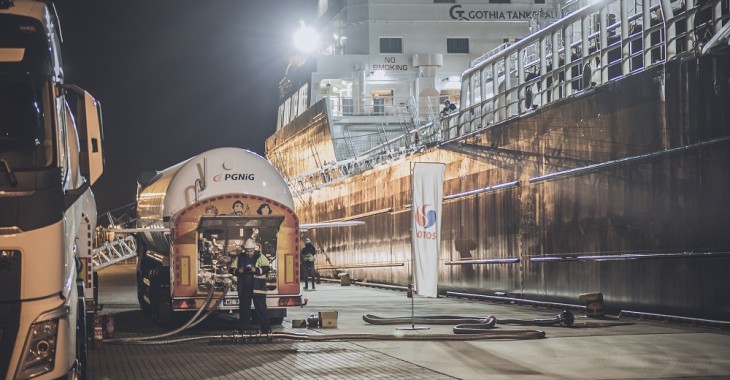 LOTOS i PGNiG: pierwsze komercyjne bunkrowanie statków w polskich portach morskich skroplonym gazem ziemnym LNG LOTOS i PGNiG: pierwsze komercyjne bunkrowanie statków w polskich portach morskich skroplonym gazem ziemnym LNG