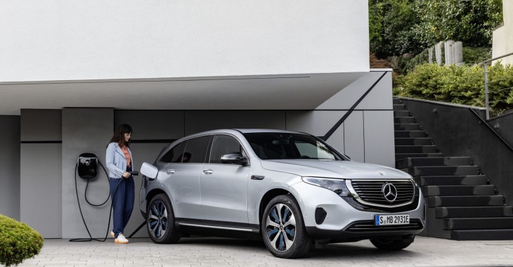 Daimler przygotował aplikację pozwalającą ustalić gotowość do przejścia na e-mobilność Daimler przygotował aplikację pozwalającą ustalić gotowość do przejścia na e-mobilność