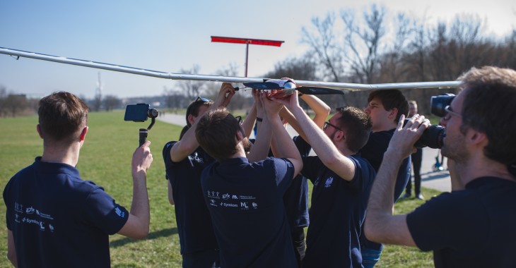AGH Solar Plane – innowacyjny, pionierski, jedyny taki w Polsce! AGH Solar Plane – innowacyjny, pionierski, jedyny taki w Polsce!