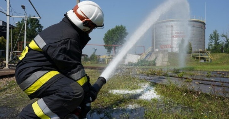 60 strażaków ćwiczyło na wypadek pożaru 60 strażaków ćwiczyło na wypadek pożaru
