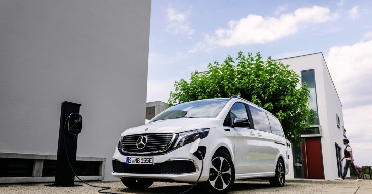 Mercedes zaprezentował odmianę seryjną elektrycznego vana EQV Mercedes zaprezentował odmianę seryjną elektrycznego vana EQV