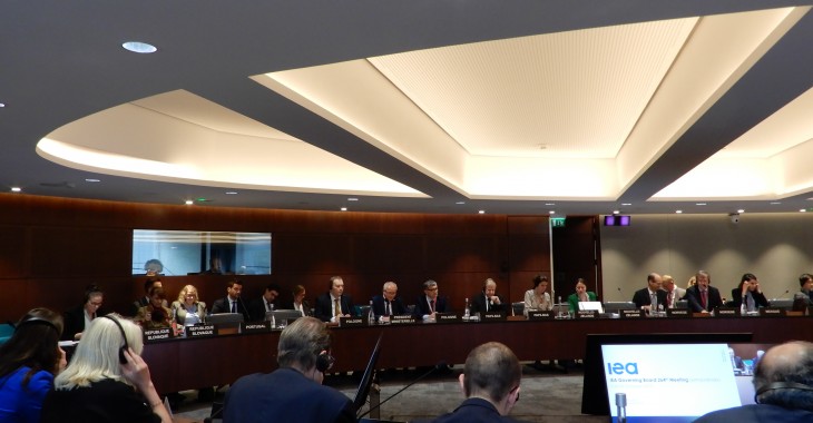 Minister Krzysztof Tchórzewski na nadzwyczajnym posiedzeniu Rady Zarządzającej Międzynarodowej Agencji Energetycznej Minister Krzysztof Tchórzewski na nadzwyczajnym posiedzeniu Rady Zarządzającej Międzynarodowej Agencji Energetycznej