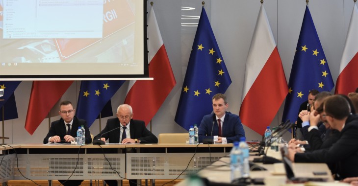 Morskie farmy wiatrowe tematem konsultacji w Ministerstwie Energii