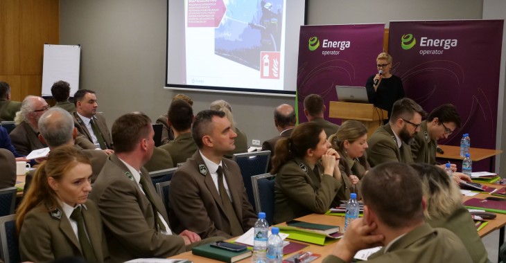Energetycy i leśnicy wspólnie dbają o bezpieczeństwo energetyczne Energetycy i leśnicy wspólnie dbają o bezpieczeństwo energetyczne