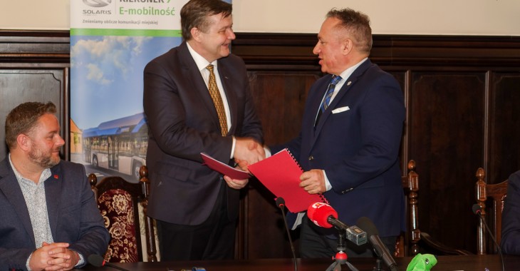 Bolesławiec: Umowa na zakup autobusów elektrycznych podpisana