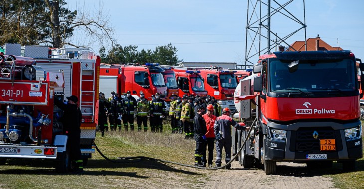 Grupa ORLEN angażuje się w walkę żywiołem w Biebrzańskim Parku Narodowym