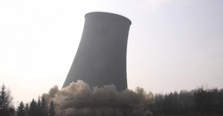 Wyburzenie chłodni kominowej nr 9 w Elektrowni Turów - zobacz film
