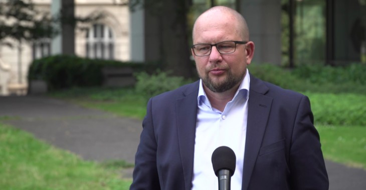 Branża morskiej energetyki wiatrowej czeka na nowe przepisy. Mogą one doprowadzić do stworzenia 34 tys. etatów przy budowie farm na Bałtyku Branża morskiej energetyki wiatrowej czeka na nowe przepisy. Mogą one doprowadzić do stworzenia 34 tys. etatów przy budowie farm na Bałtyku