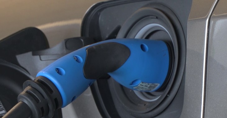 Najszybsze ładowarki naładują samochód elektryczny do pełna w zaledwie 20 minut. Technologia wejdzie do produkcji już w przyszłym roku Najszybsze ładowarki naładują samochód elektryczny do pełna w zaledwie 20 minut. Technologia wejdzie do produkcji już w przyszłym roku