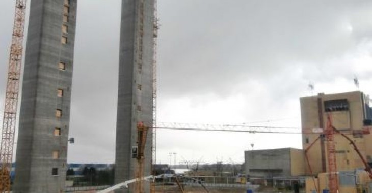 Wielka operacja betonowania na budowie bloku w Kozienicach Wielka operacja betonowania na budowie bloku w Kozienicach