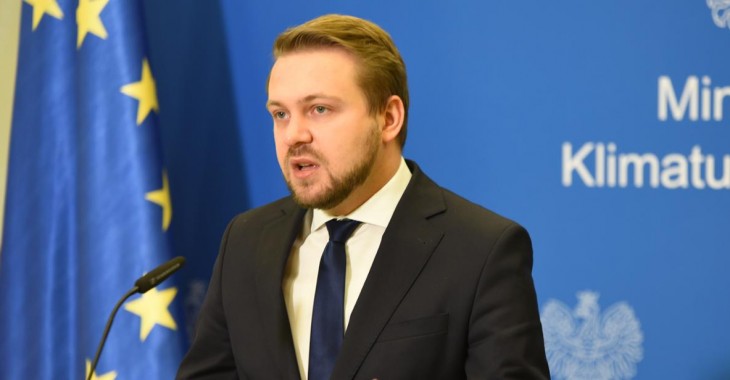 Wiceminister Jacek Ozdoba o powołaniu roboczego zespołu ds. prywatyzacji sieci ciepłowniczej w Warszawie Wiceminister Jacek Ozdoba o powołaniu roboczego zespołu ds. prywatyzacji sieci ciepłowniczej w Warszawie