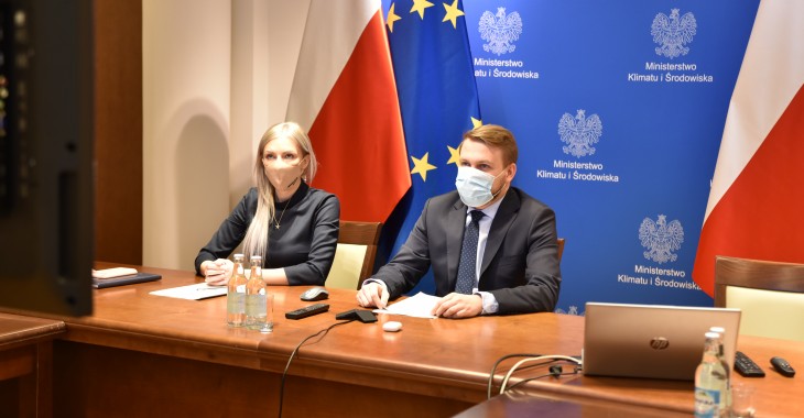 Wiceminister klimatu i środowiska Jacek Ozdoba na spotkaniu z Amerykańską Izbą Handlową Wiceminister klimatu i środowiska Jacek Ozdoba na spotkaniu z Amerykańską Izbą Handlową