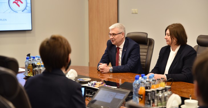 Wiceminister Zyska z wizytą studyjną w PKN Orlen w Płocku Wiceminister Zyska z wizytą studyjną w PKN Orlen w Płocku