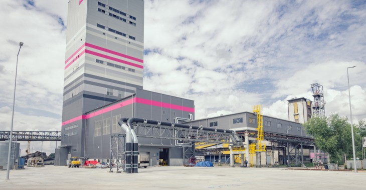 Finisz inwestycji. Ruszył transport wielką windą Finisz inwestycji. Ruszył transport wielką windą