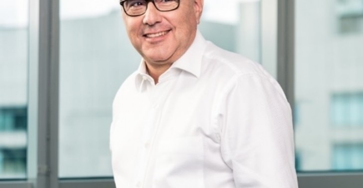 EDF otwiera biuro w Warszawie w celu przygotowania oferty EDF na budowę od 4 do 6 reaktorów EPR w Polsce i powołuje Thierry’ego Deschaux na stanowisko dyrektora zarządzającego