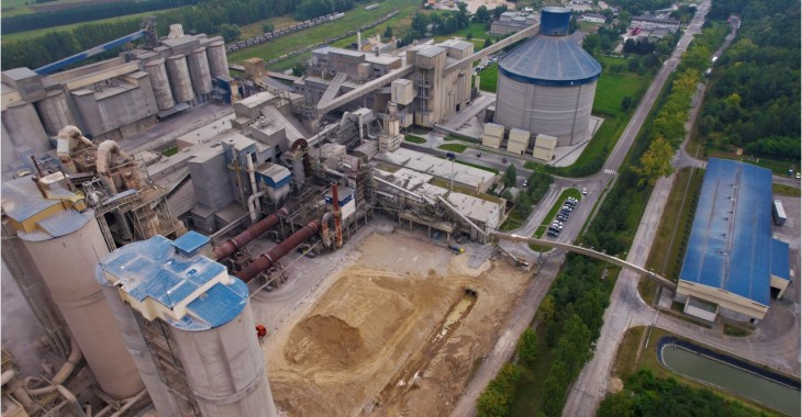 Lafarge w Polsce realizuje kolejne kroki w dekarbonizacji i odchodzi od produkcji podstawowych cementów portlandzkich
