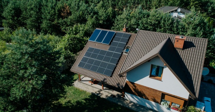 Fotowoltaika hybrydowa sposobem na niezależność energetyczną od Rosji Fotowoltaika hybrydowa sposobem na niezależność energetyczną od Rosji