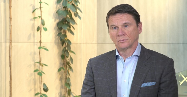 Nowa polityka energetyczna Polski zakłada przyspieszenie inwestycji w OZE. Coraz więcej firm chce przechodzić na zieloną energię Nowa polityka energetyczna Polski zakłada przyspieszenie inwestycji w OZE. Coraz więcej firm chce przechodzić na zieloną energię