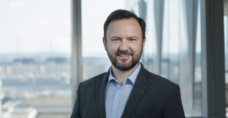 Dekarbonizacja przemysłu przyspiesza. W oparciu o inwestycje w efektywność energetyczną i odnawialną energetykę rozproszoną Dekarbonizacja przemysłu przyspiesza. W oparciu o inwestycje w efektywność energetyczną i odnawialną energetykę rozproszoną