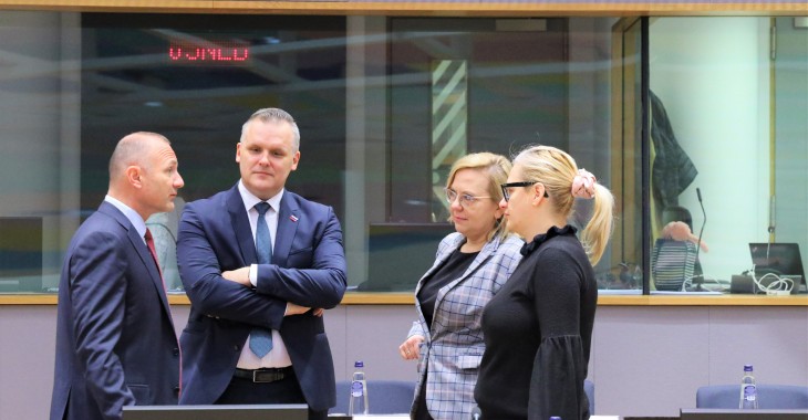 Przyjęto mechanizm obniżenia cen gazu na rynku europejskim Przyjęto mechanizm obniżenia cen gazu na rynku europejskim