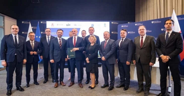 Wspólnie dla rozwoju zielonych technologii – KGHM podpisał list intencyjny z Ministerstwem Klimatu i Środowiska Wspólnie dla rozwoju zielonych technologii – KGHM podpisał list intencyjny z Ministerstwem Klimatu i Środowiska