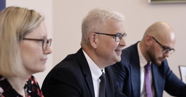 Wiceminister Ireneusz Zyska na VI posiedzeniu Rady Koordynacyjnej ds. Morskiej Energetyki Wiatrowej Wiceminister Ireneusz Zyska na VI posiedzeniu Rady Koordynacyjnej ds. Morskiej Energetyki Wiatrowej