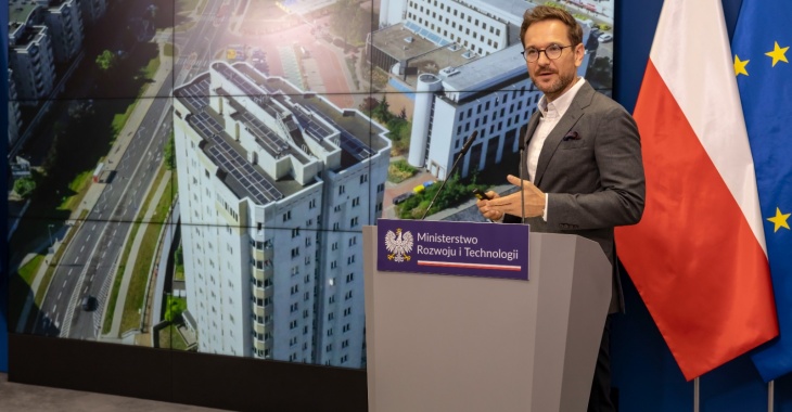 Sukces grantów OZE – fotowoltaika na blokach Sukces grantów OZE – fotowoltaika na blokach