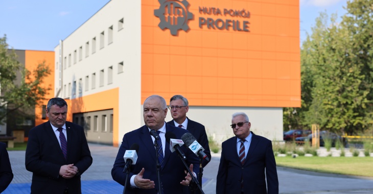 Minister Jacek Sasin: dotrzymamy ustaleń ze stroną społeczną podczas transformacji sektora energetycznego Minister Jacek Sasin: dotrzymamy ustaleń ze stroną społeczną podczas transformacji sektora energetycznego